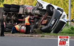Accident - Un camion semi-remorque se renverse dans une sortie de l’autoroute 73